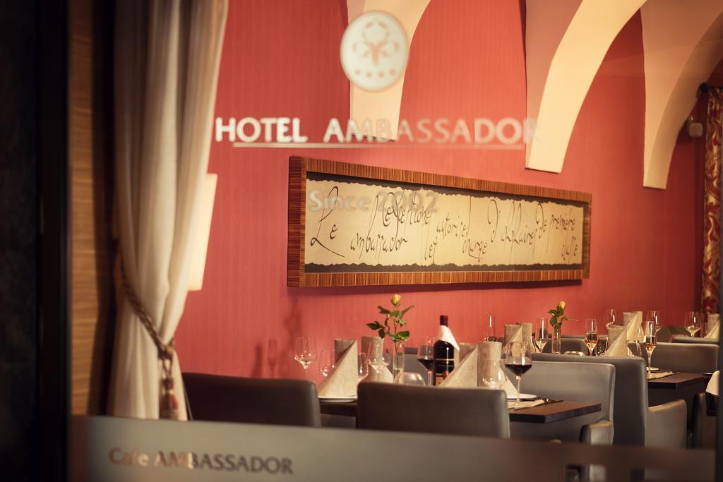 Hotel Ambassador Kassa Kültér fotó
